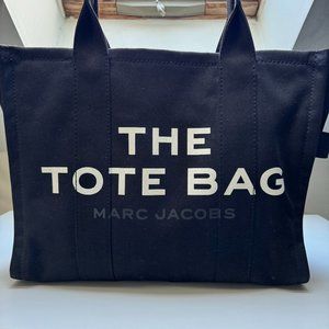 Marc Jacobs The Tote Bag